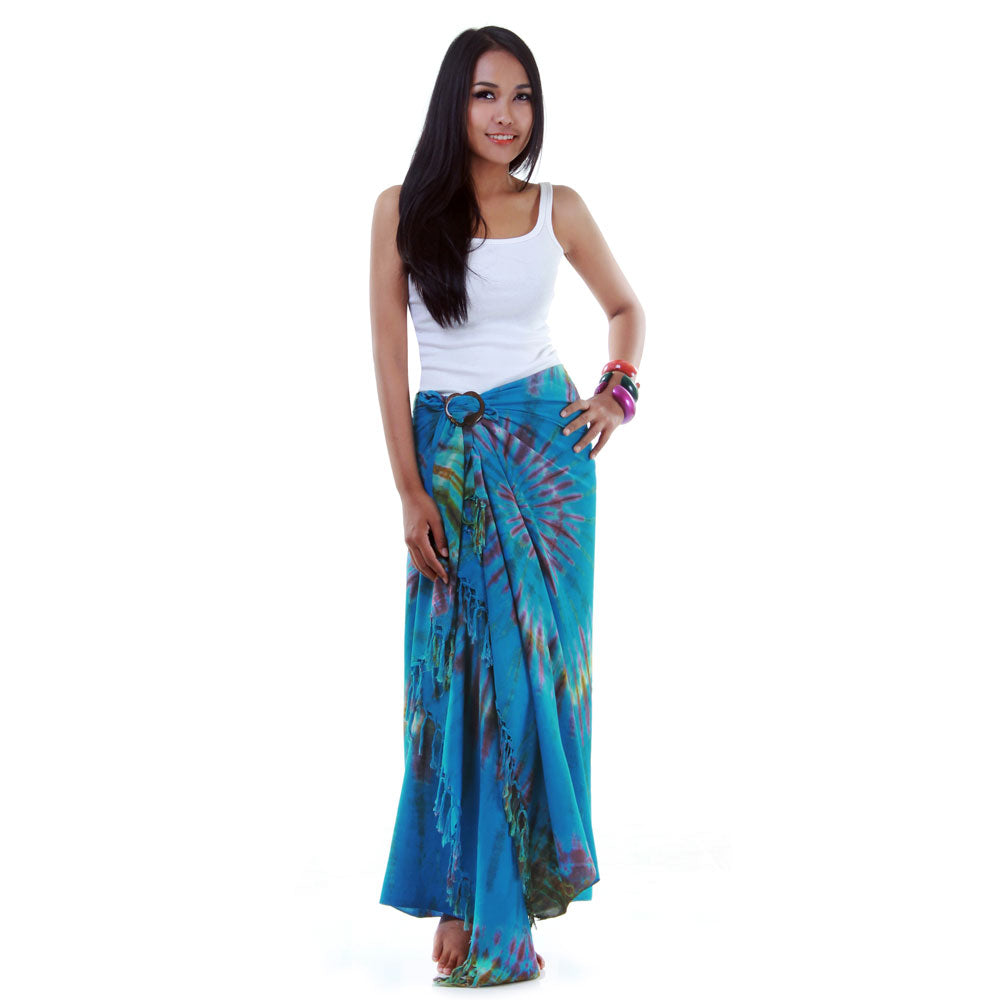 Front view of the Ocean Blue batik sarong Phangan, a must-have for beach holidays in one size.