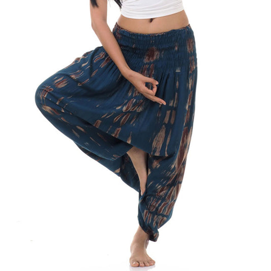 Detail of green tie dye 2-in-1 harem pants, handmade boho style